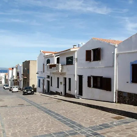 House “under The Tower”, Beach & Shops 3 Min. Far Calasetta